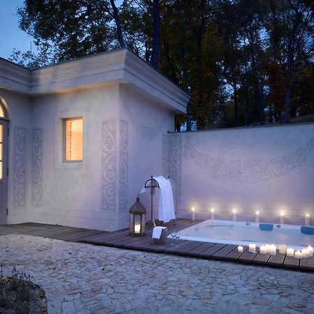 Chateau Mcely Екстериор снимка