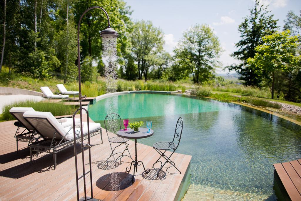 Chateau Mcely Екстериор снимка