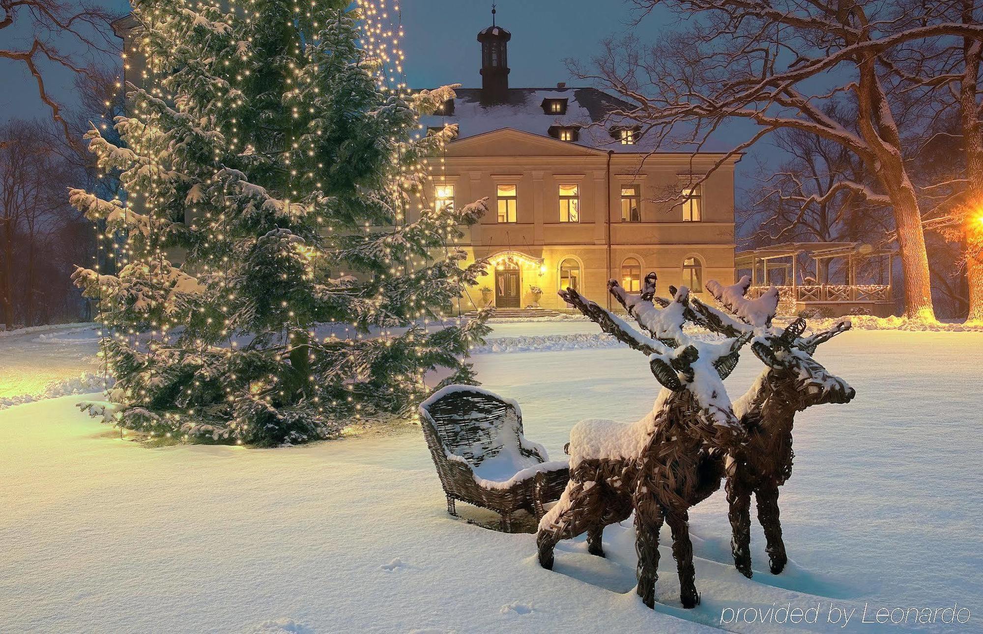 Chateau Mcely Екстериор снимка