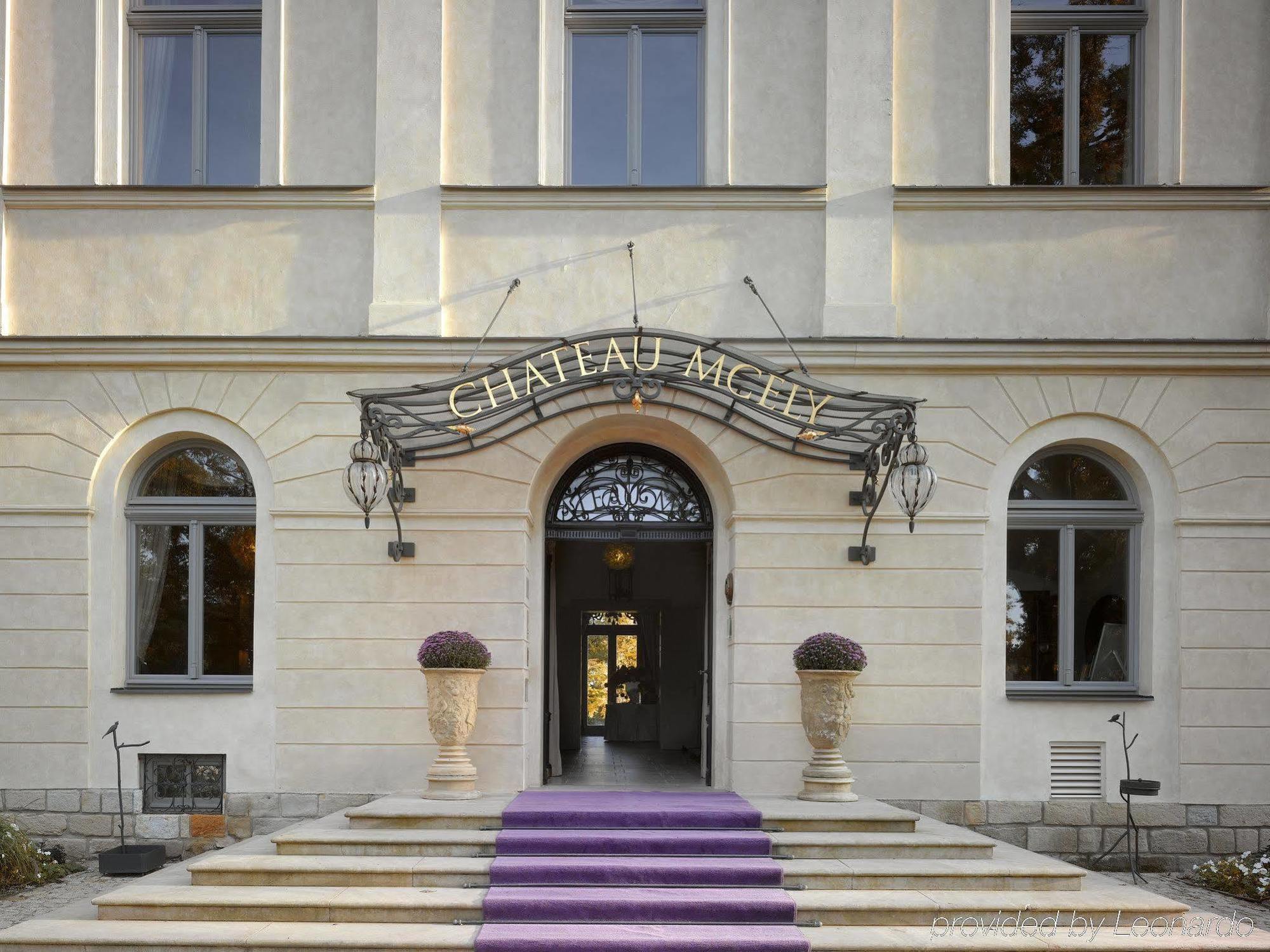 Chateau Mcely Екстериор снимка