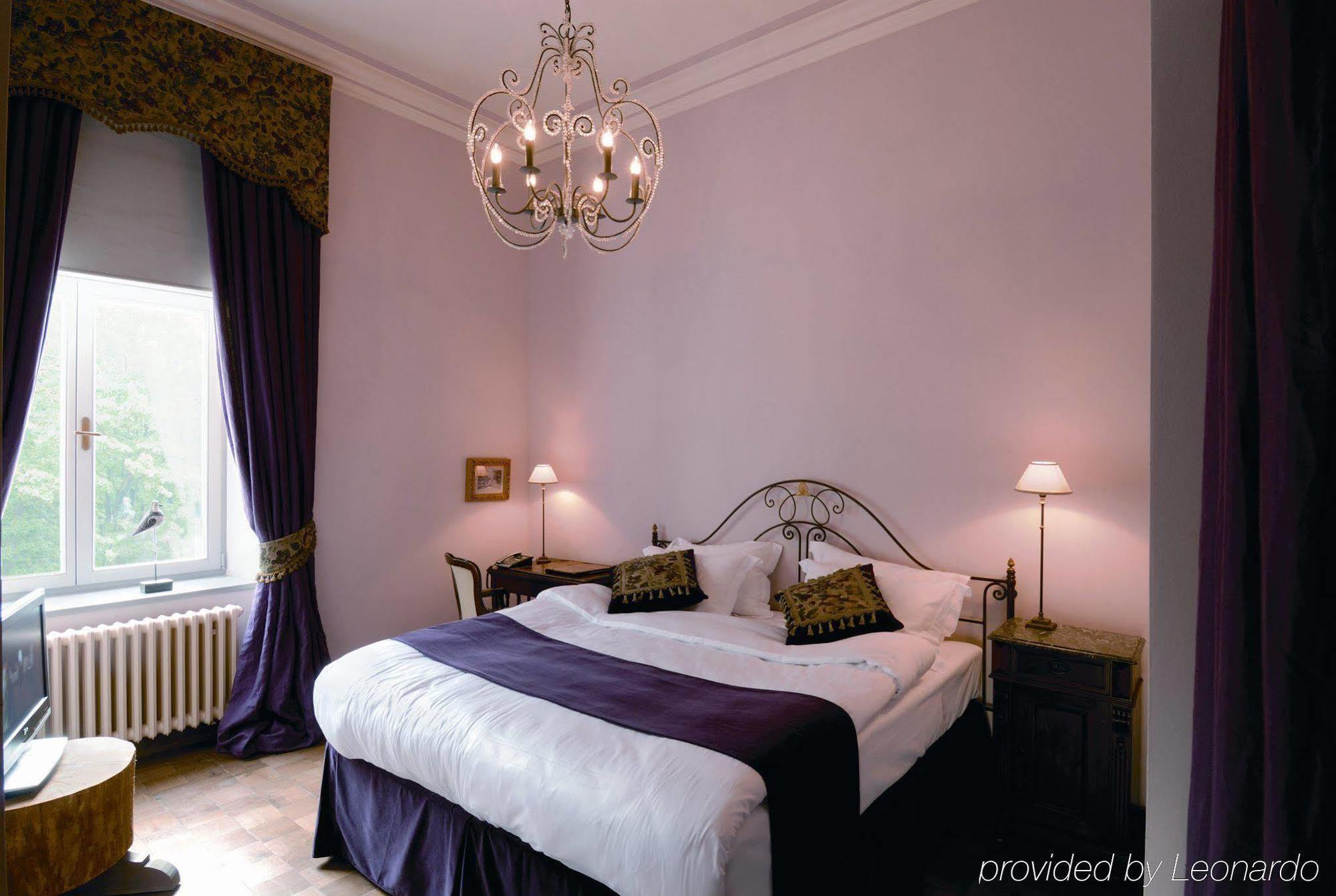 Chateau Mcely Стая снимка
